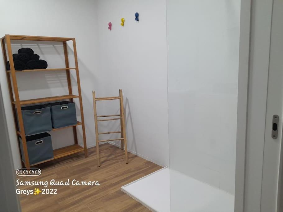 Apartamento Nuevo Cerca De La Playa Y Del Centro Valensiya Dış mekan fotoğraf