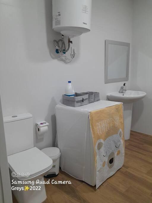 Apartamento Nuevo Cerca De La Playa Y Del Centro Valensiya Dış mekan fotoğraf
